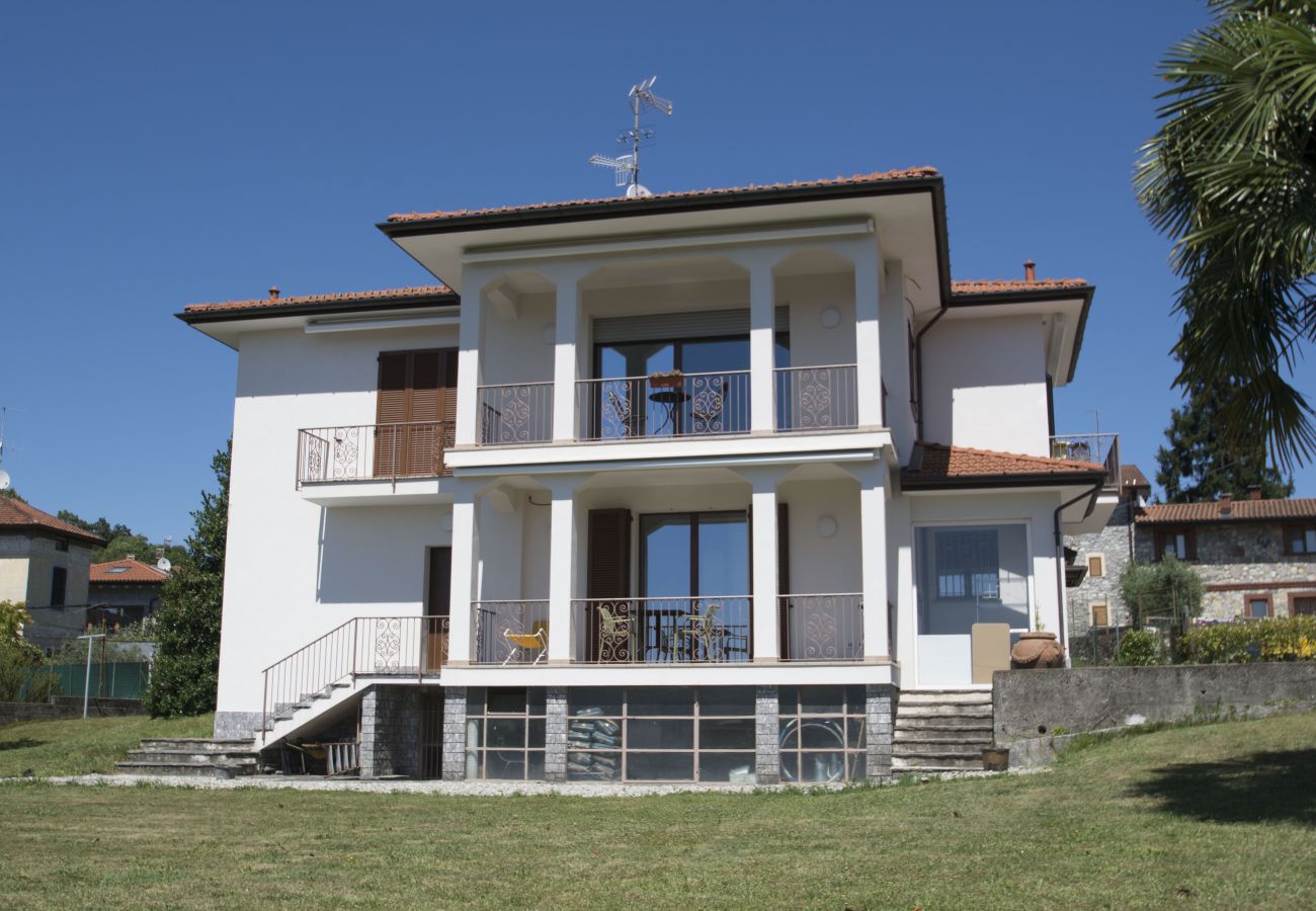 Appartamento a Brezzo di Bedero - Colombo Fabio
