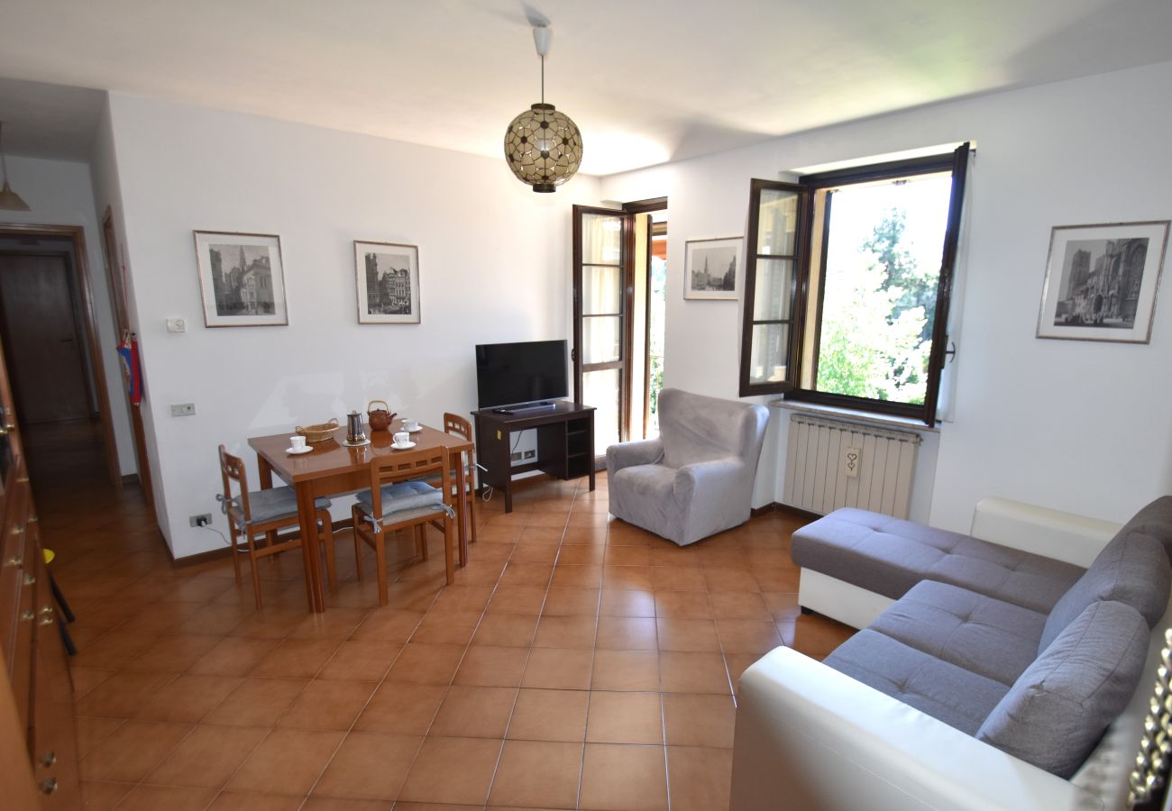 Ferienwohnung in Luino - Isola dei fiori Apartment 