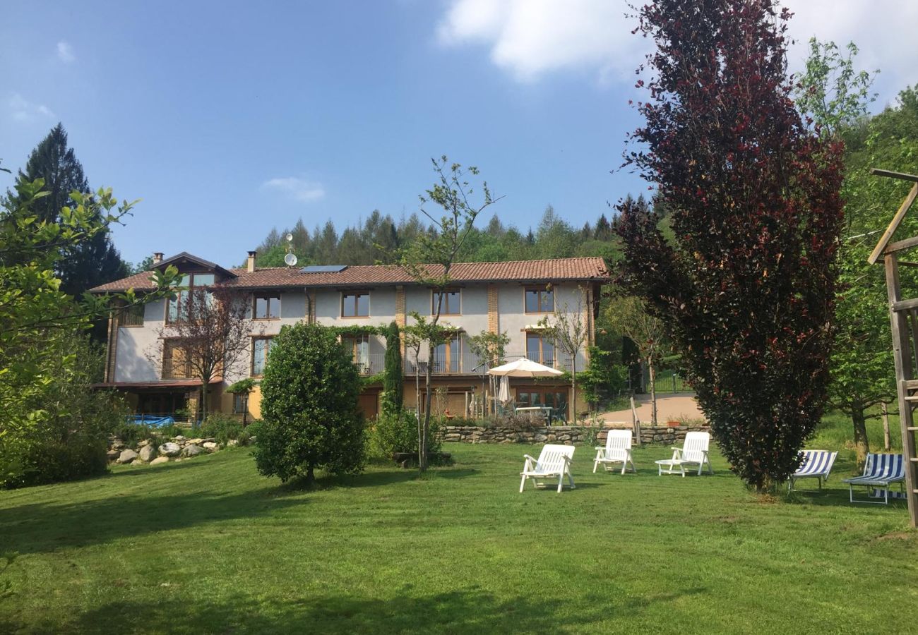 Ferienwohnung in Montegrino Valtravaglia - Cascina Cadorna 1