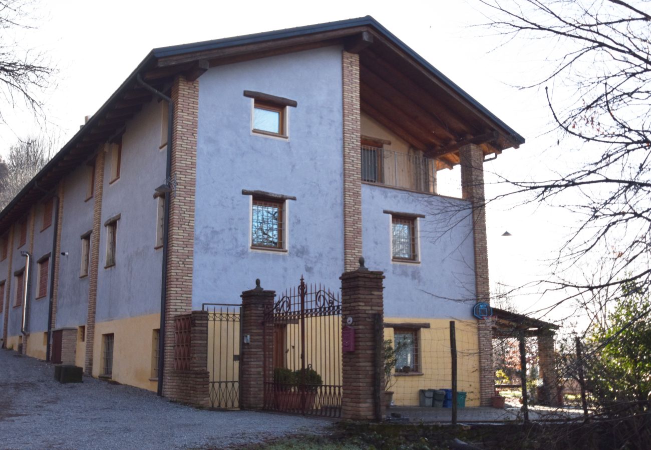 Ferienwohnung in Montegrino Valtravaglia - Cascina Cadorna 2