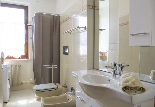 Ferienwohnung in Maccagno con Pino e Veddasca - Casa Giona Ferienwohnung in Maccagno con Pino e Veddasca - Casa Giona