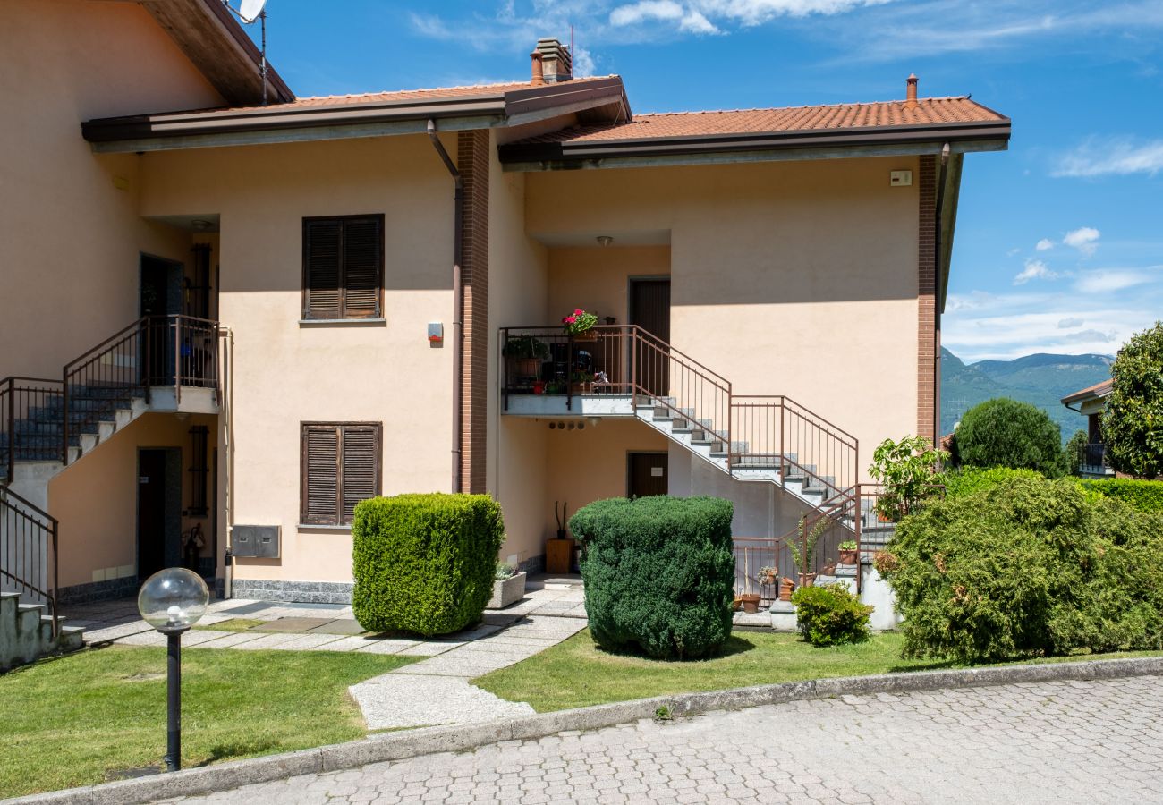Ferienwohnung in Porto Valtravaglia - Appartamento Margherita