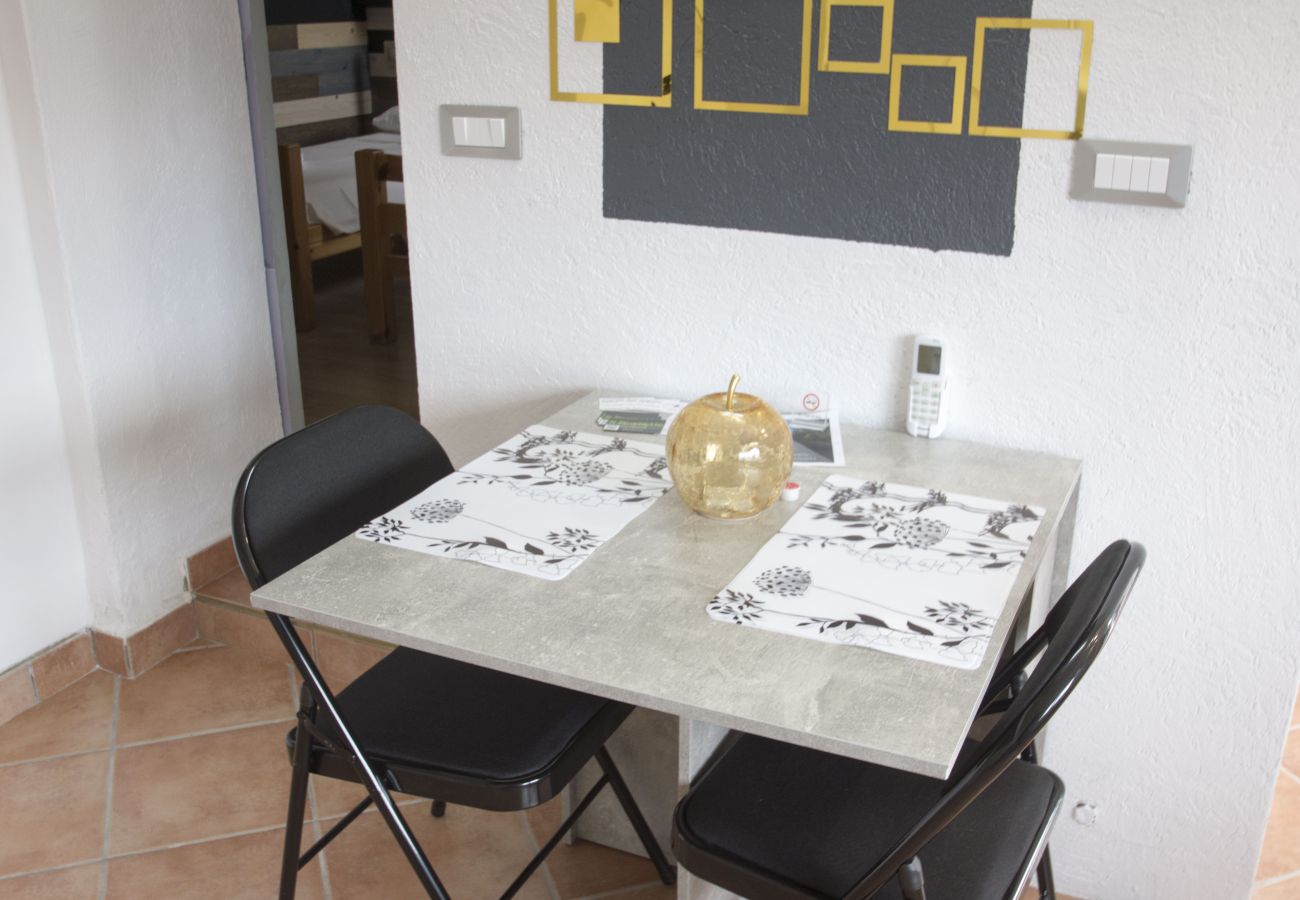 Ferienwohnung in Germignaga - Appartamento La Da.Ma