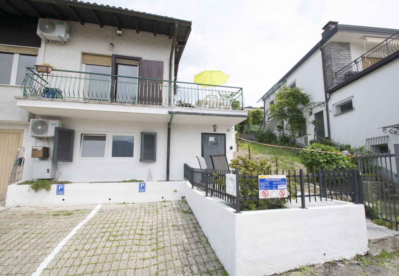 Ferienwohnung in Germignaga - Appartamento La Da.Ma