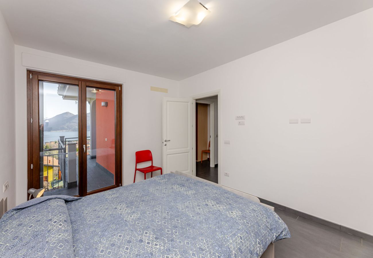 Apartment in Germignaga - Casa Elena - Beautiful lake view - Cod. 0001