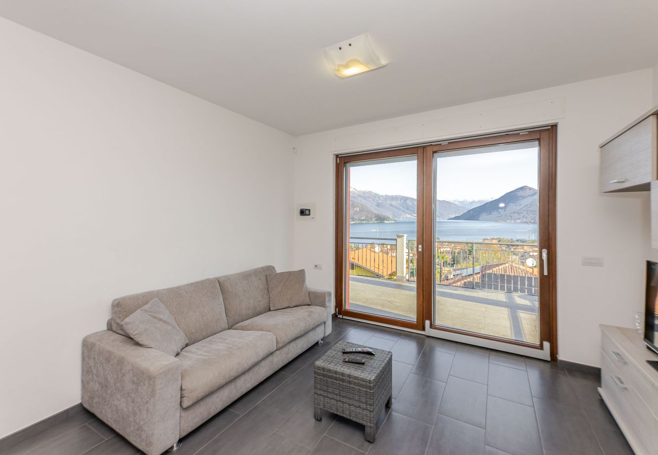Apartment in Germignaga - Casa Elena - Beautiful lake view - Cod. 0001