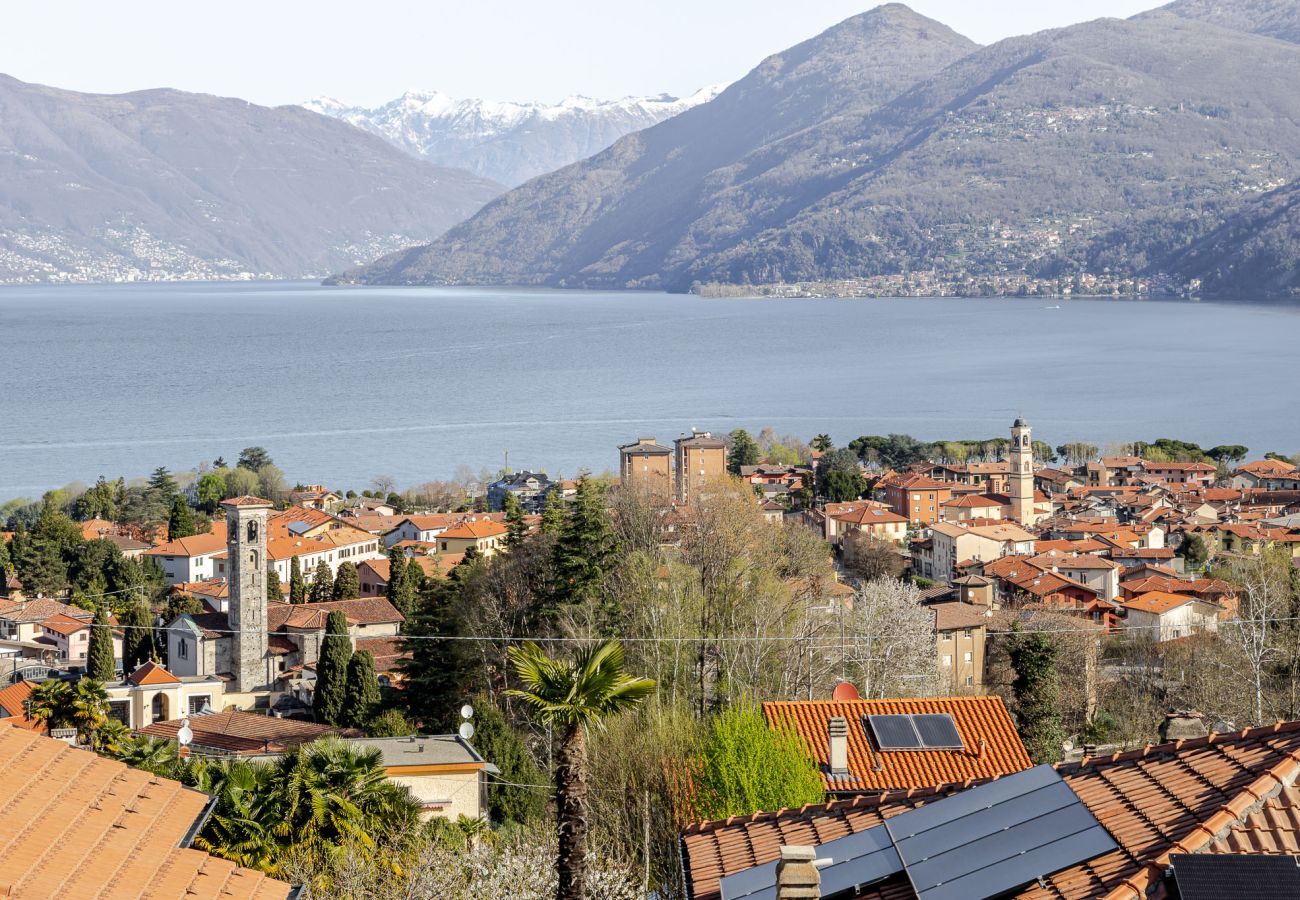 Apartment in Germignaga - Casa Elena - Beautiful lake view - Cod. 0001