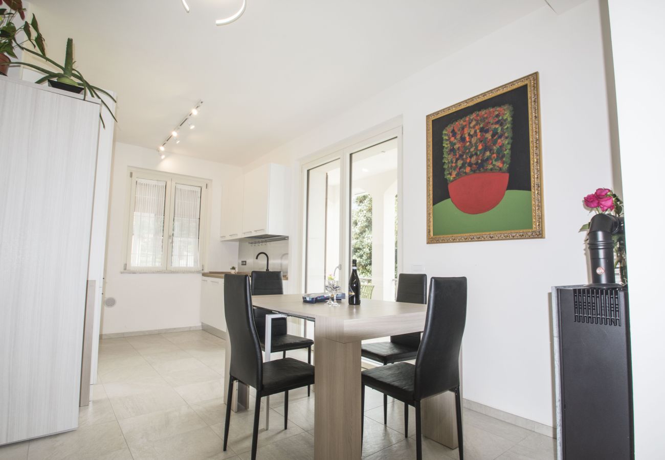 Apartment in Brezzo di Bedero - Colombo Fabio