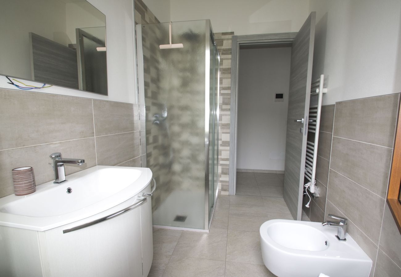 Apartment in Brezzo di Bedero - Colombo Fabio